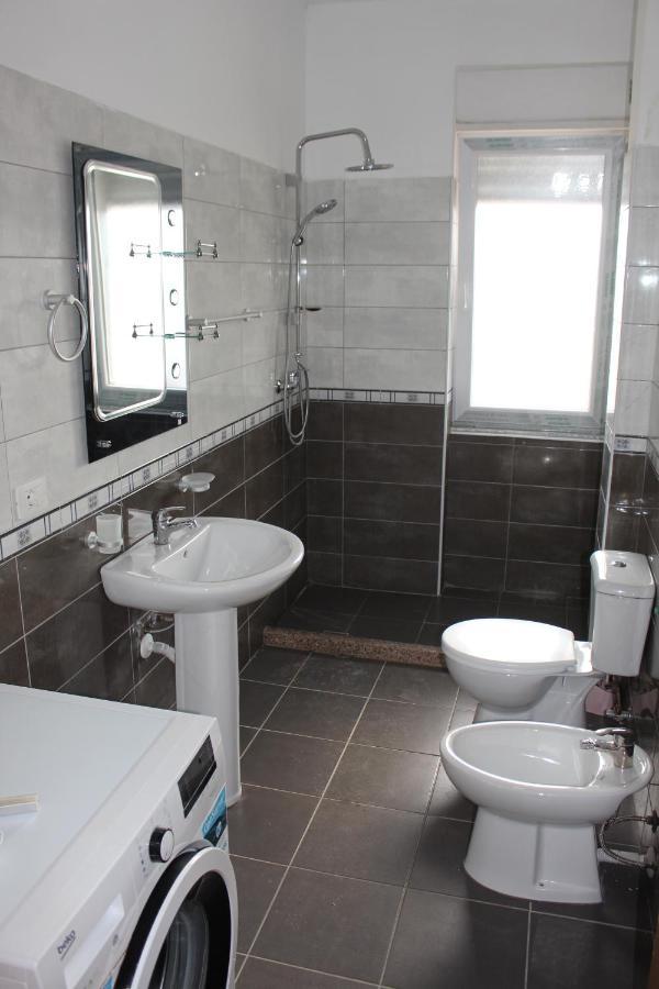 Comfy City Center Apartment شكودر المظهر الخارجي الصورة