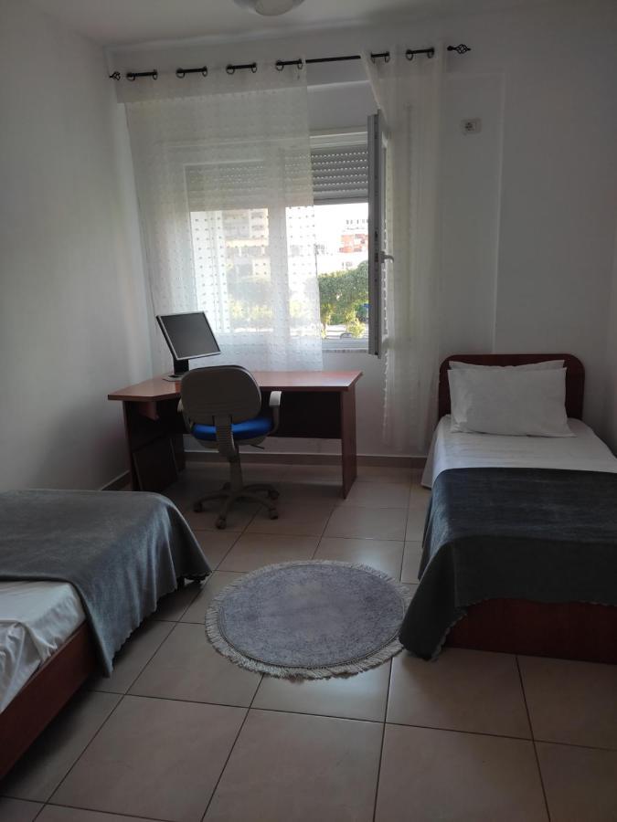 Comfy City Center Apartment شكودر المظهر الخارجي الصورة